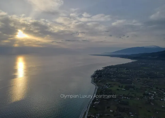 Olympian Luxury Апартаменты *